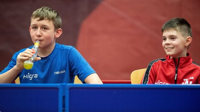 Julian Rzihauschek und Petr Hodina