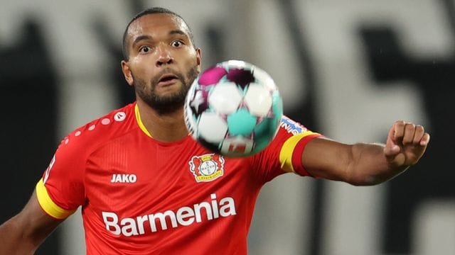 Bei Bayer Leverkusen war Jonathan Tah bis vor Kurzem fast immer außen vor - das hat sich geändert. Bei Bayer Leverkusen war Jonathan Tah bis vor Kurzem fast immer außen vor - das hat sich geändert.