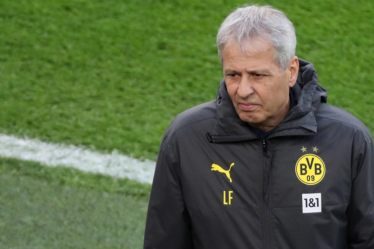 Lucien Favre: Der BVB-Trainer war nach dem 1:5-Debakel bedient.