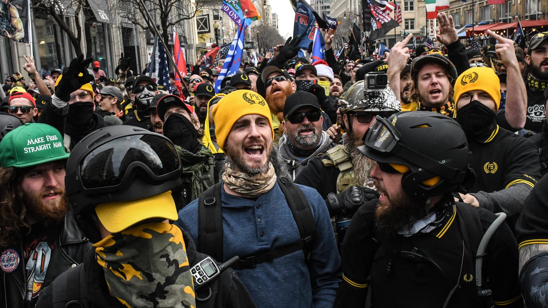 Unterstützer von Donald Trump demonstrieren gegen das Wahlergebnis: Tausende zogen am Samstag durch Washington D.C.