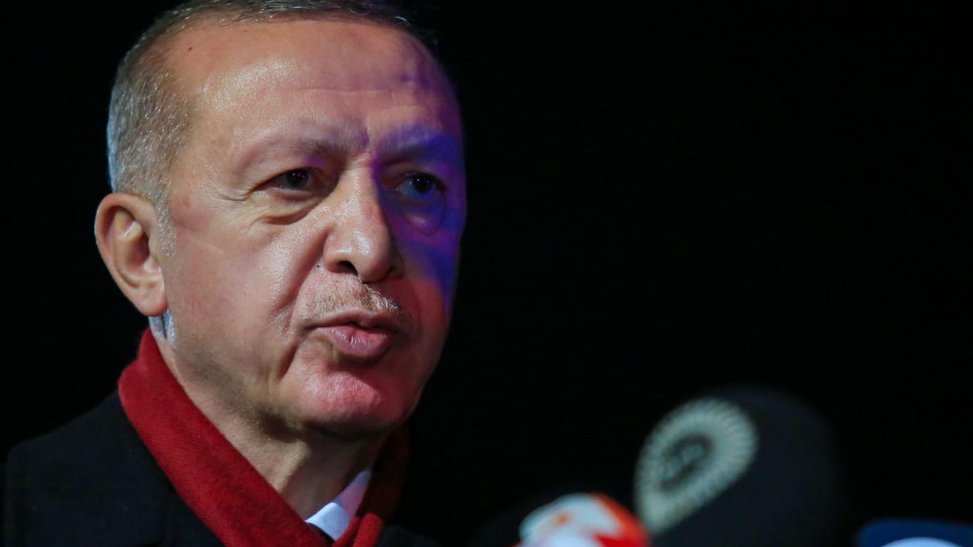 Der türkische Präsident Recep Tayyip Erdoğan: Ein von ihm vorgetragenes Gedicht sorgte im Iran für Aufruhr.