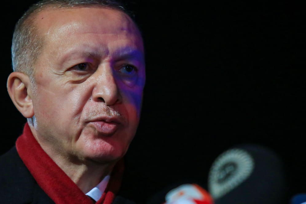 Der türkische Präsident Recep Tayyip Erdoğan: Ein von ihm vorgetragenes Gedicht sorgte im Iran für Aufruhr.
