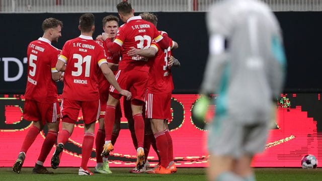 Manuel Neuer musste gegen Union erneut hinter sich greifen. Manuel Neuer musste gegen Union erneut hinter sich greifen.
