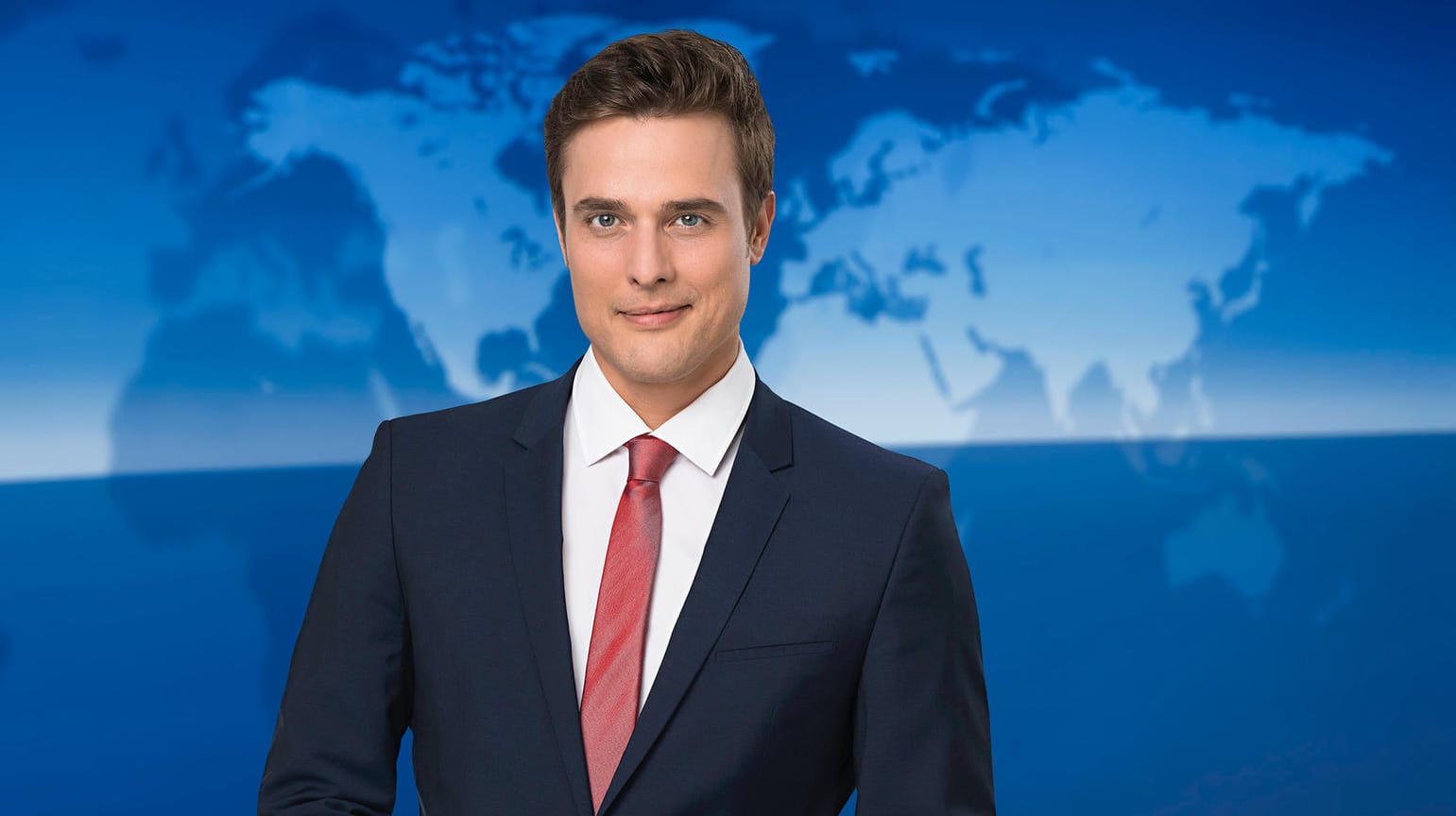 Constantin Schreiber: Neben seiner Kollegin Julia-Niharika Sen rückt er nach dem Abschied von Jan Hofer ins 20-Uhr-Team der "Tagesschau".