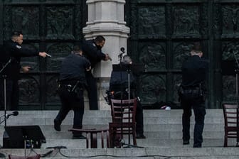 Die Kathedrale Church of St. John the Divine in Manhattan: Polizisten haben den Angreifer, der nach einem Konzert das Feuer eröffnet hat, erschossen.