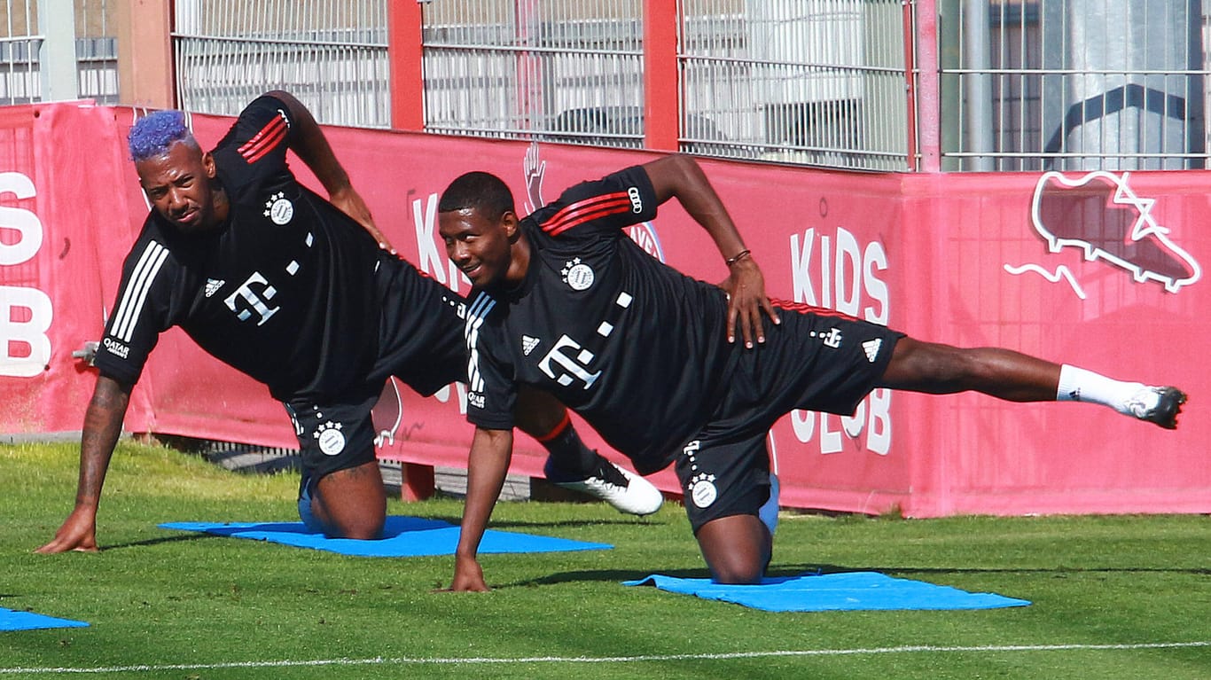 Jerome Boateng und David Alaba (r.): Die beiden Bayern-Verteidiger machten auch neben dem Platz gemeinsame Sache.