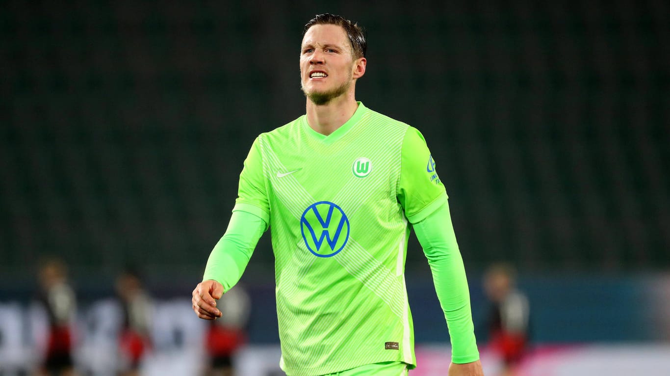 Wout Weghorst: Der Stürmer des VfL Wolfsburg sorgte mit einem zweifelhaften Social-Media-Post für Verwunderung.