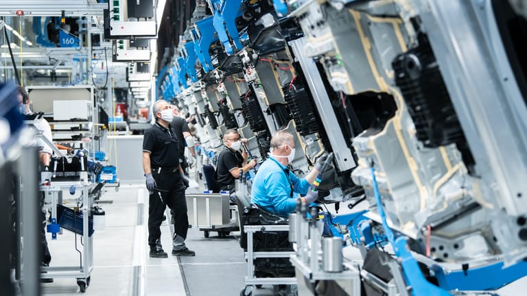Daimler plant 2021 mit Produktionsstart für drei Elektro-Modelle