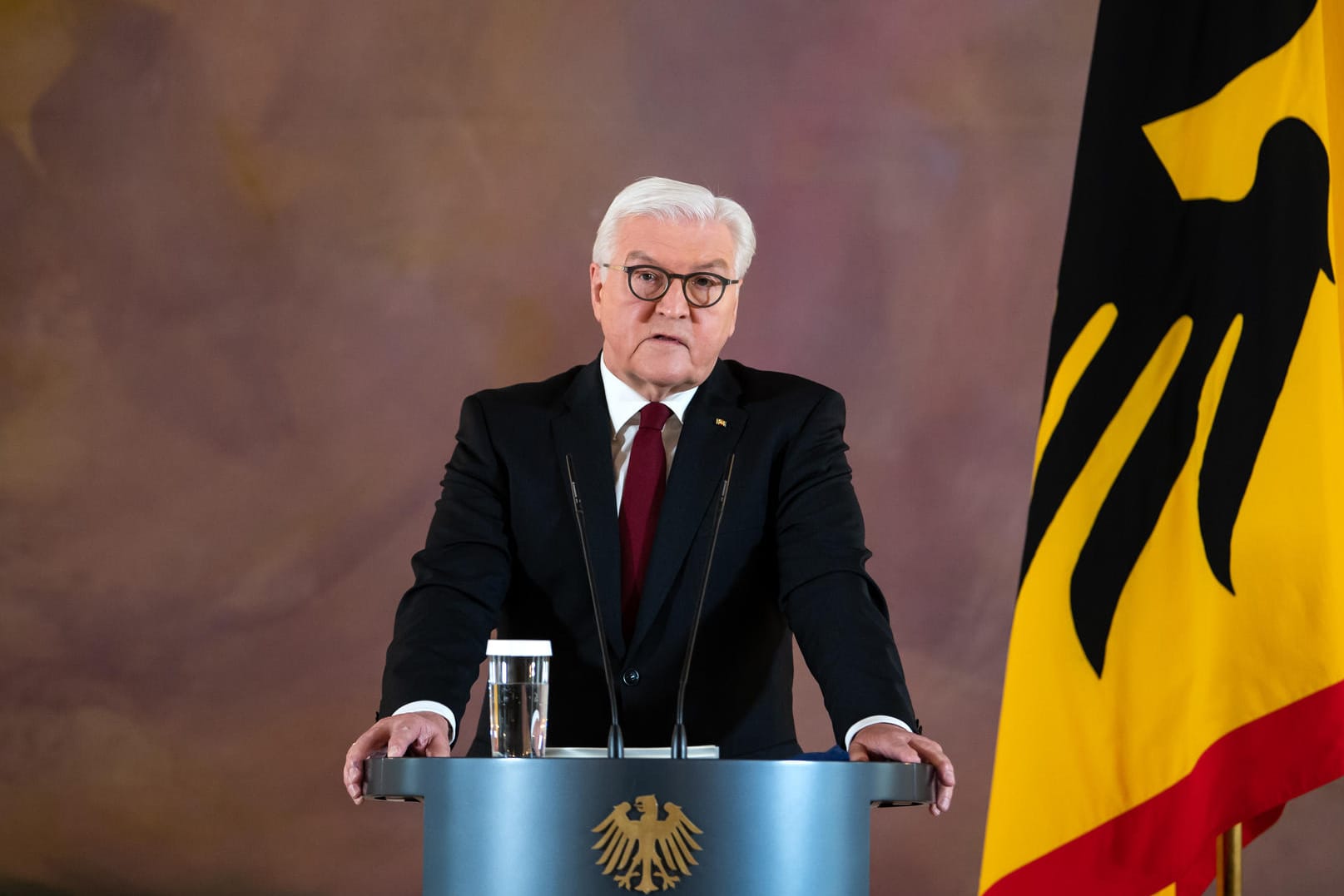 Frank-Walter Steinmeier: Der Bundespräsident erklärte, es sei jetzt das oberste Ziel, die Infektionszahlen zu senken.