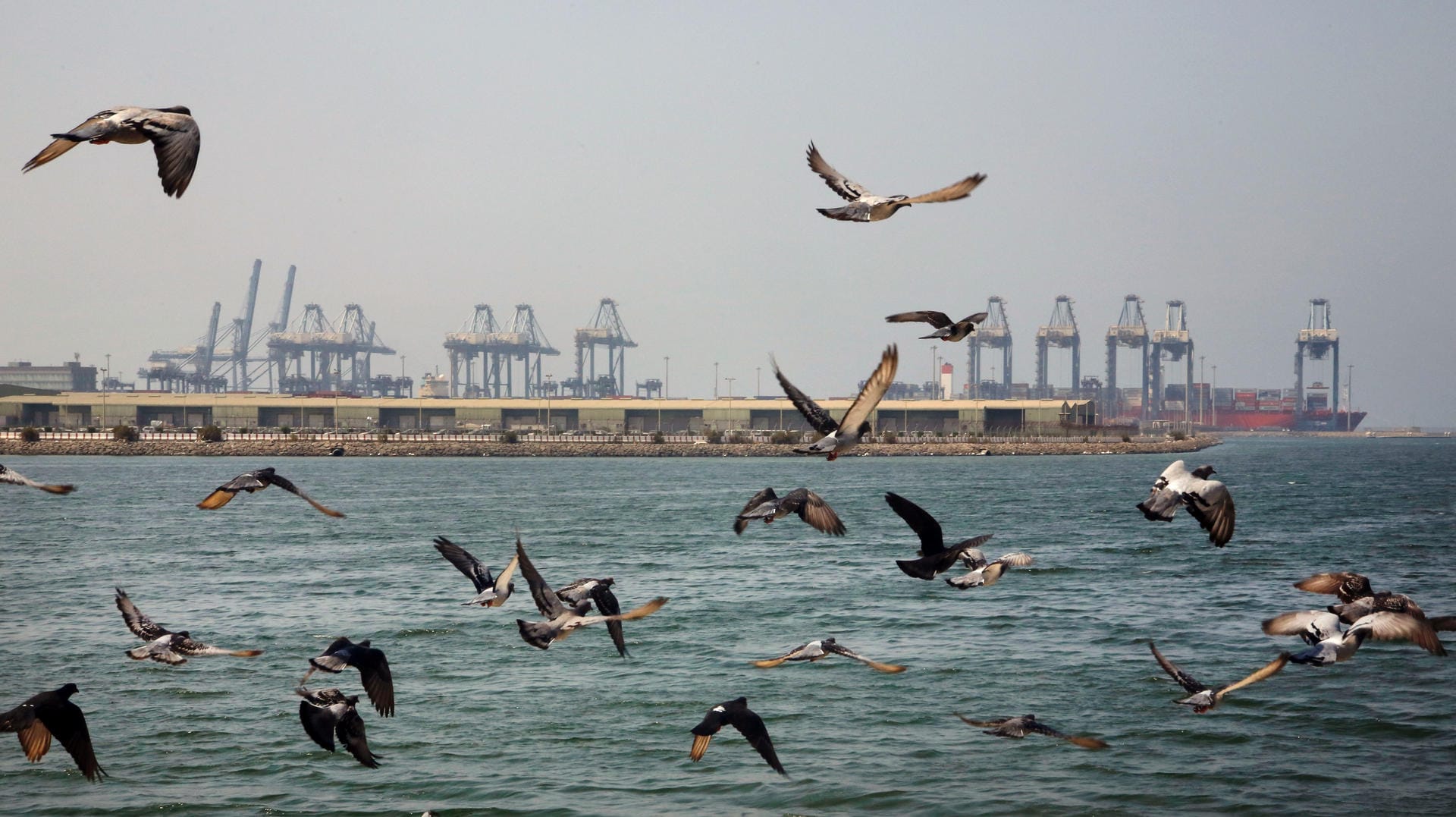 Der Hafen in der saudi-arabischen Stadt Dschidda: Ein Öltanker wurde hier von einer "externen Quelle" getroffen.