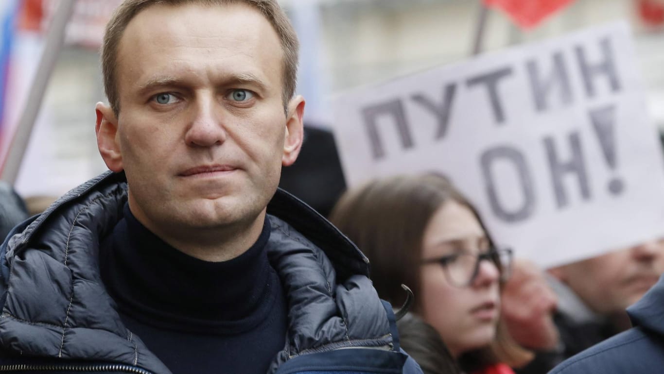 Alexej Nawalny: Der 44-Jährige wurde im August in Tomsk mit einem Nervenkampfstoff vergiftet.