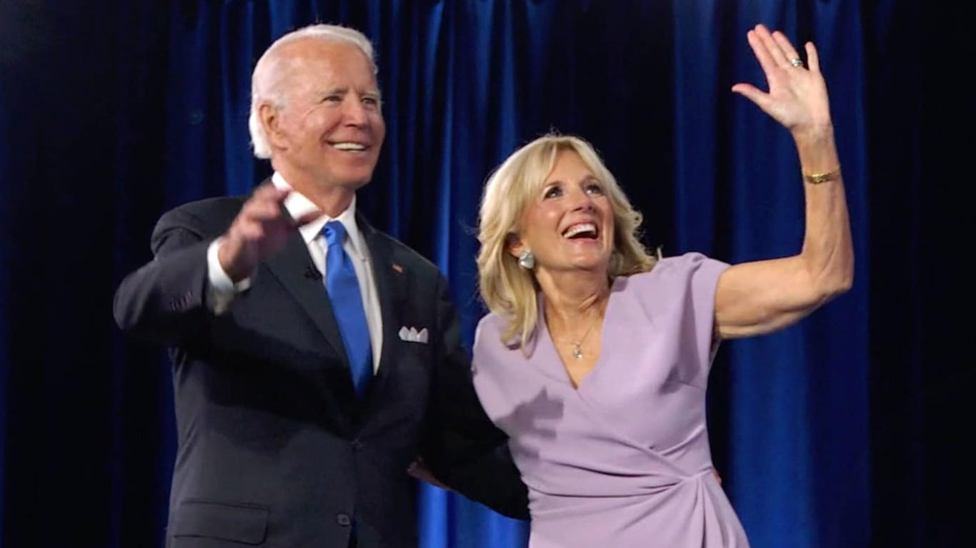 Joe Biden mit seiner Ehefrau Jill: Die zukünftige First Lady hat einen Doktortitel in Pädagogik erworben.