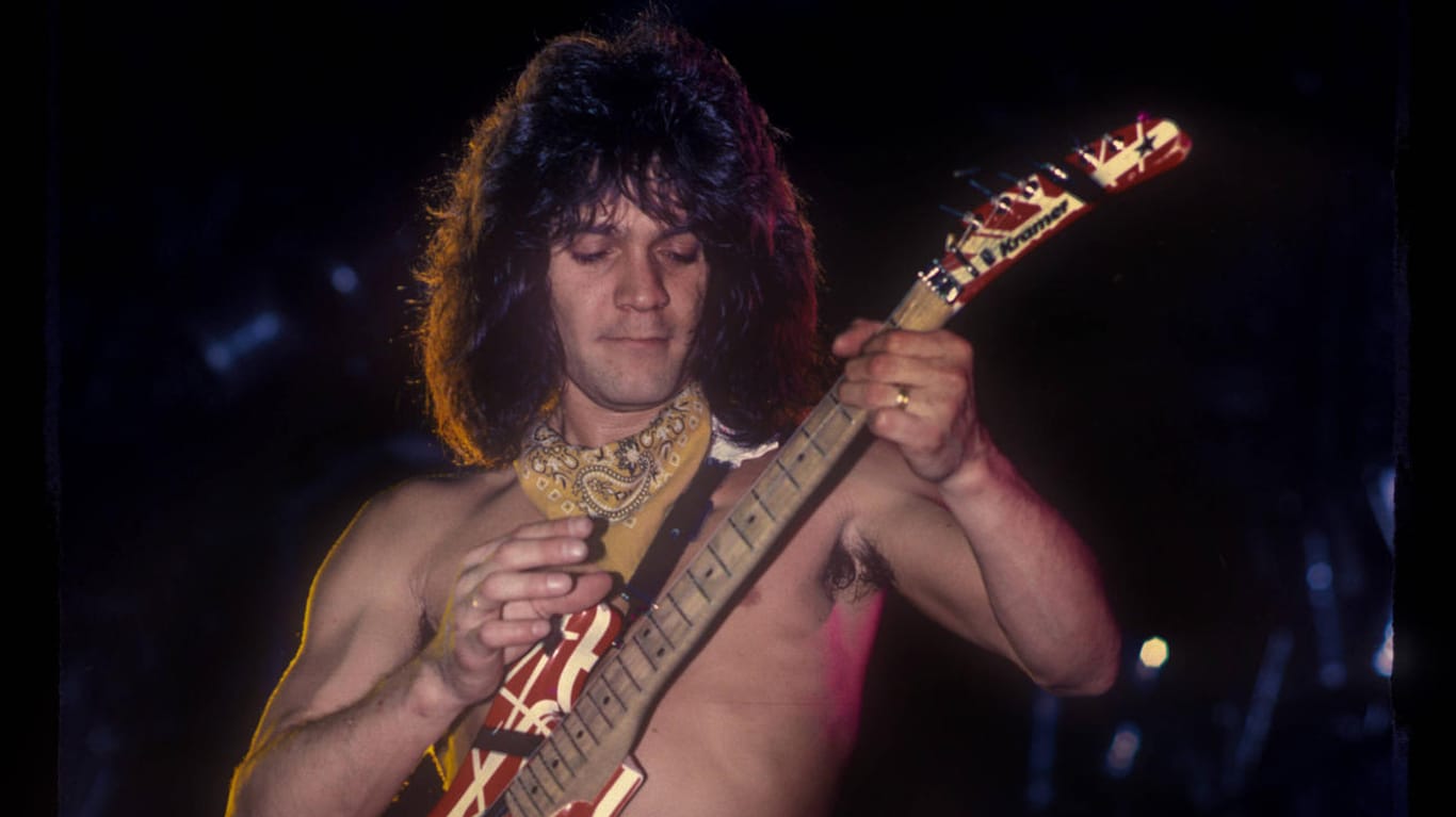 Eddie Van Halen bei einem Konzert 1984.