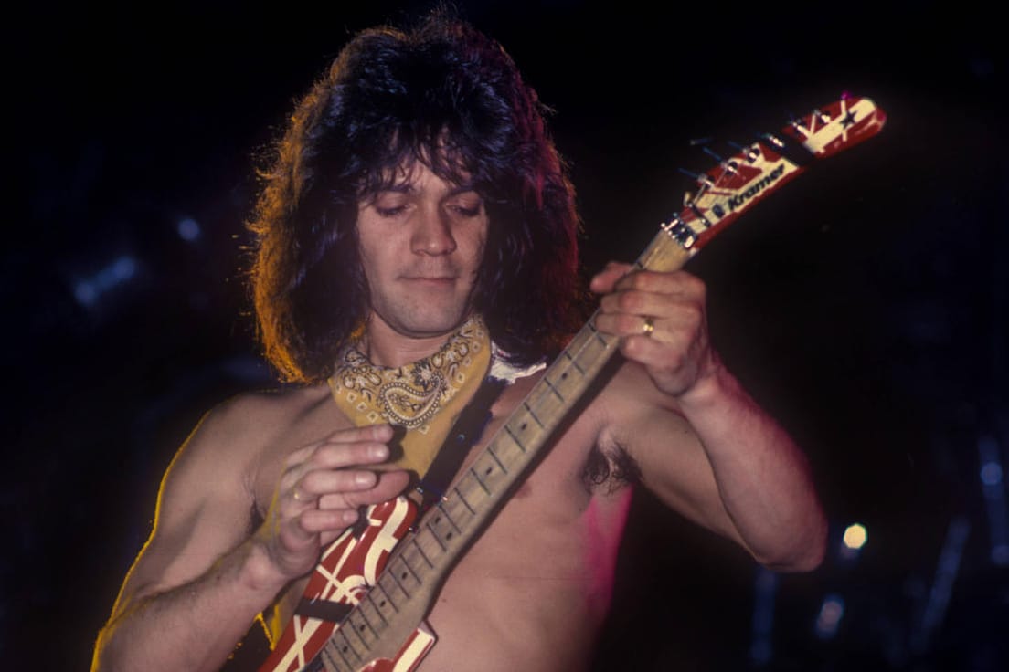Eddie Van Halen bei einem Konzert 1984.