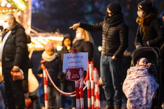 Weihnachtsmarkt am Breitscheidplatz: Ab dem 16. Dezember ist der Verkauf von Alkohol zum Sofortverzehr verboten.
