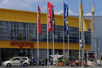 Ikea am Sachsendamm in Schöneberg: Ein Geldtransporter ist hier überfallen worden.
