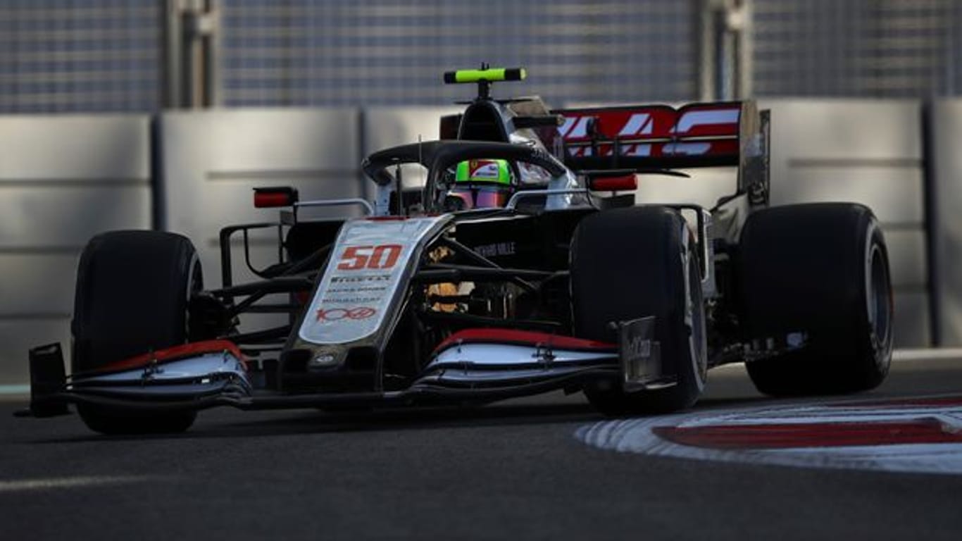 Drehte im Haas-Cockpit fleißig Runden in Abu Dhabi: Mick Schumacher.