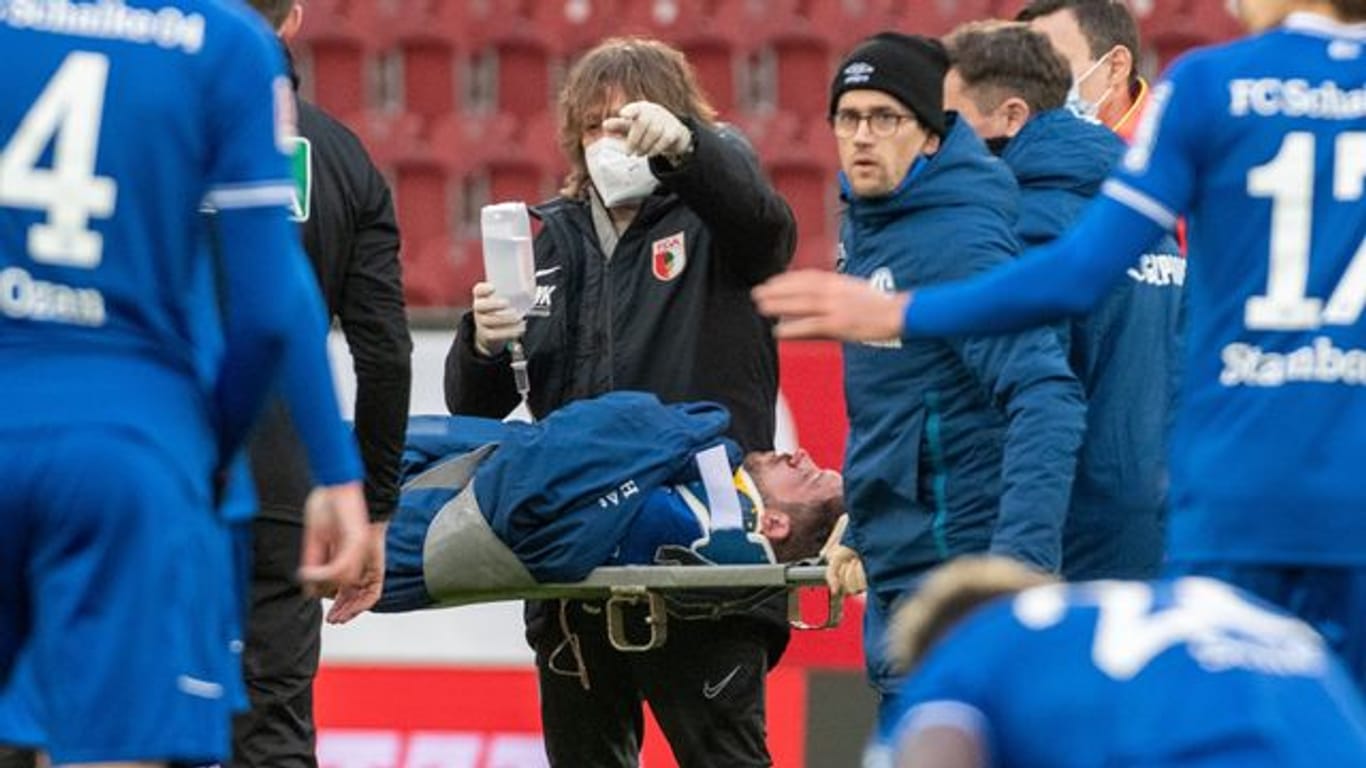 Ist nach seiner schweren Verletzung aus dem Augsburg-Spiel auf dem Wege der Besserung: Schalkes Mark Uth.