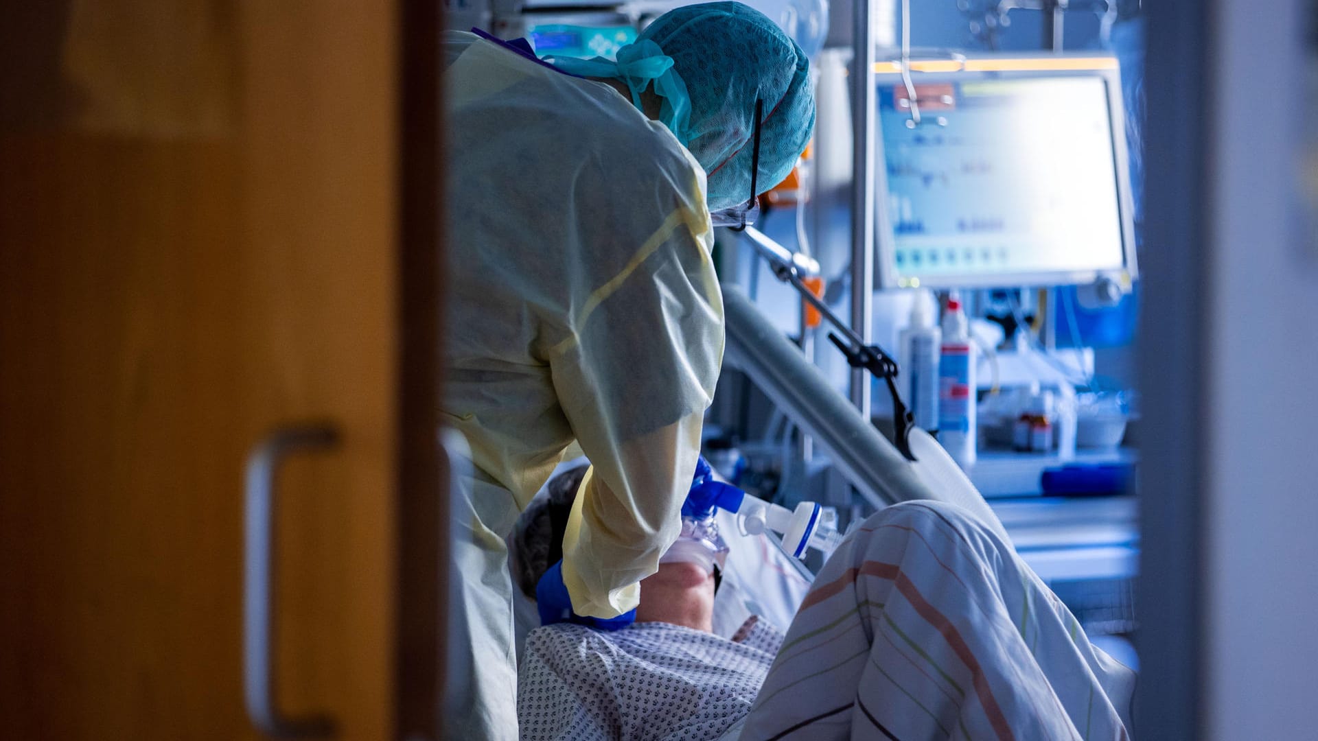 Triage wegen Corona: Im Krankenhaus in Zittau mussten Ärzte schon mehrfach entscheiden, wer Sauerstoff bekommen kann und wer nicht. Die Situation in den Krankenhäusern in Sachsen ist sehr angespannt. (Symbolfoto)