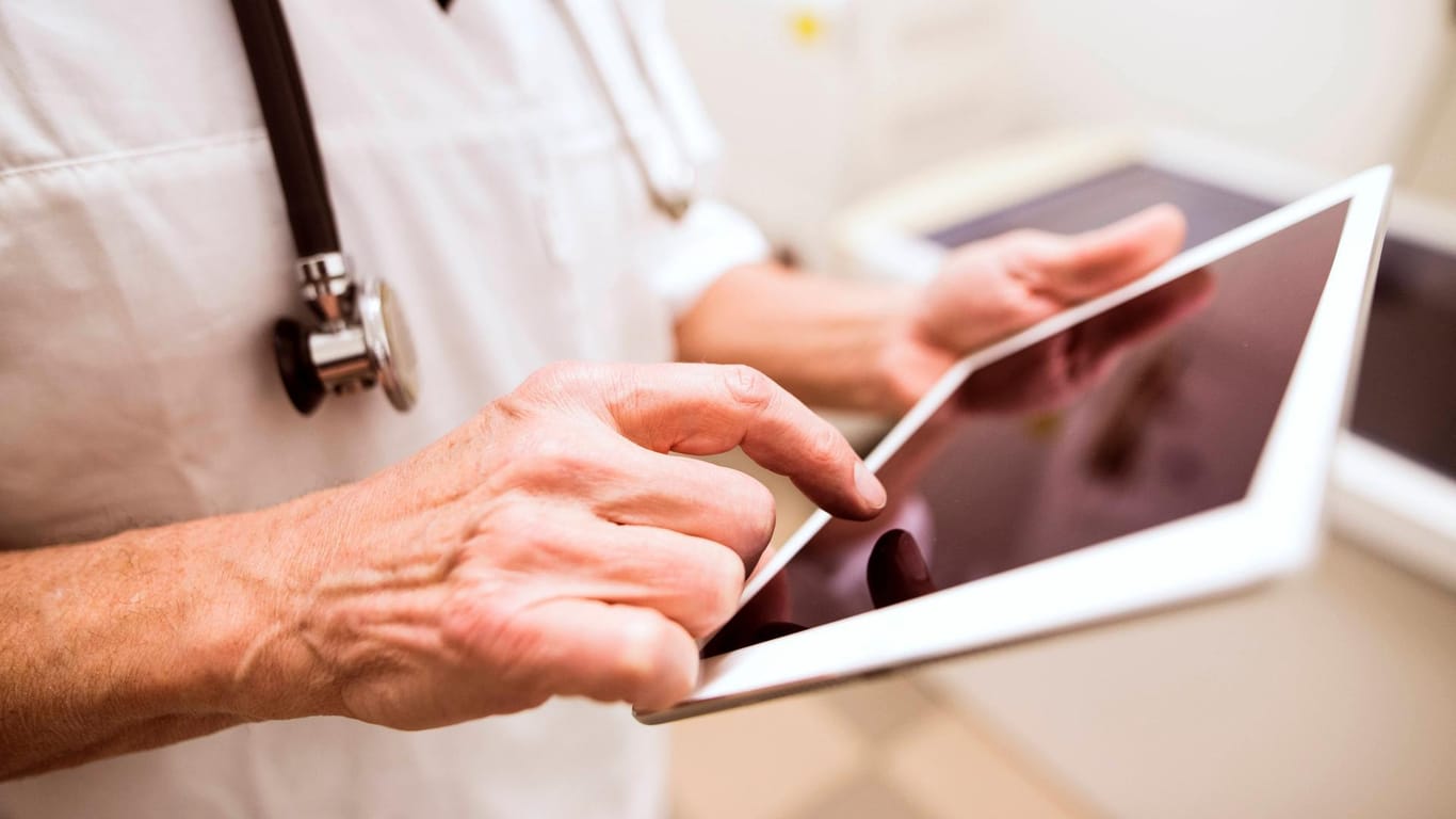 Elektronische Patientenakte: Damit sollen medizinische Unterlagen an einer Stelle digital gebündelt werden.