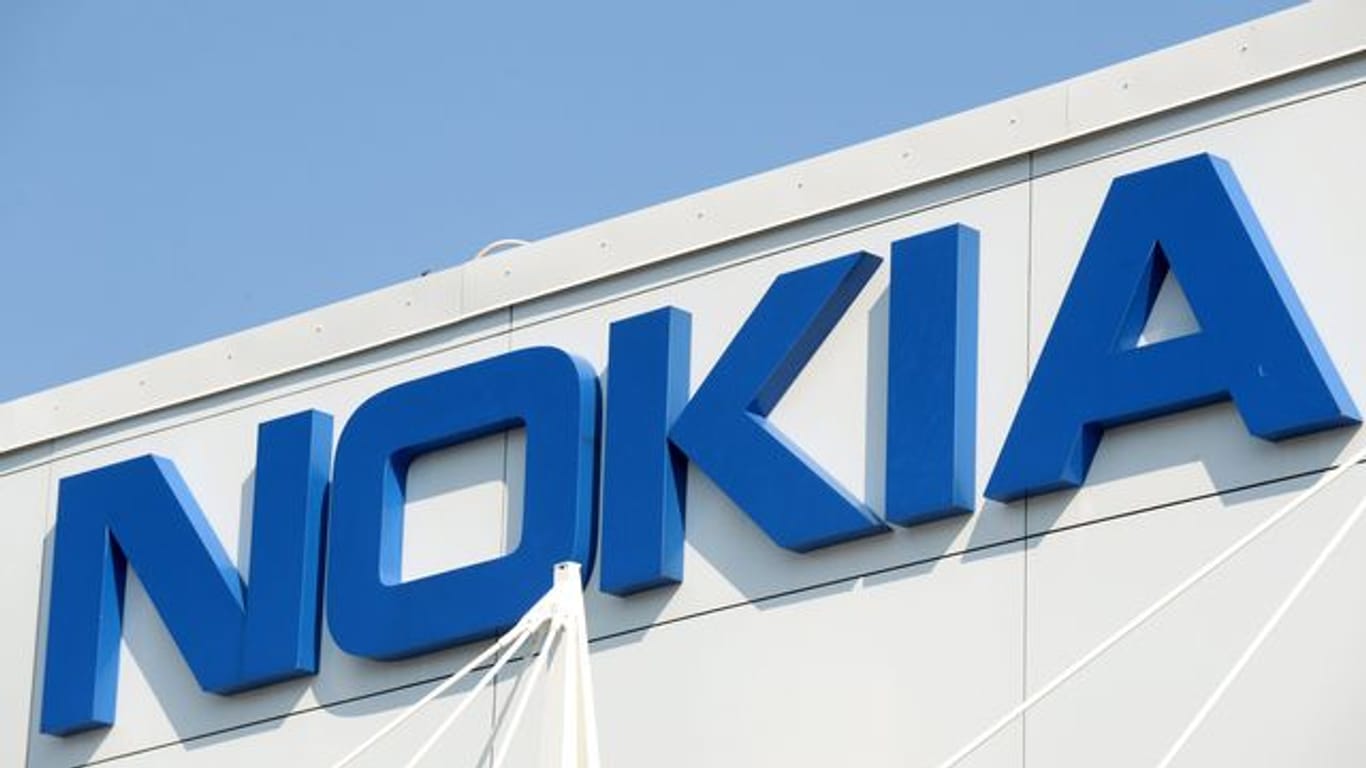 Nokia-Schriftzug am Hauptsitz im finnischen Espoo.