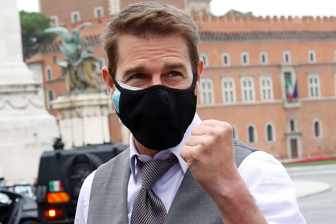Tom Cruise: Der Schauspieler sorgt dafür, dass die Corona-Richtlinien am Set von "Mission Impossible 7" eingehalten werden.