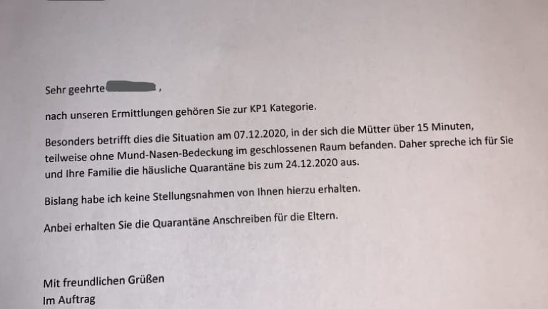 Ein gefälschter Quarantäne-Bescheid: In dem Schreiben wird die Empfängerin aufgefordert, sich in Quarantäne zu begeben.