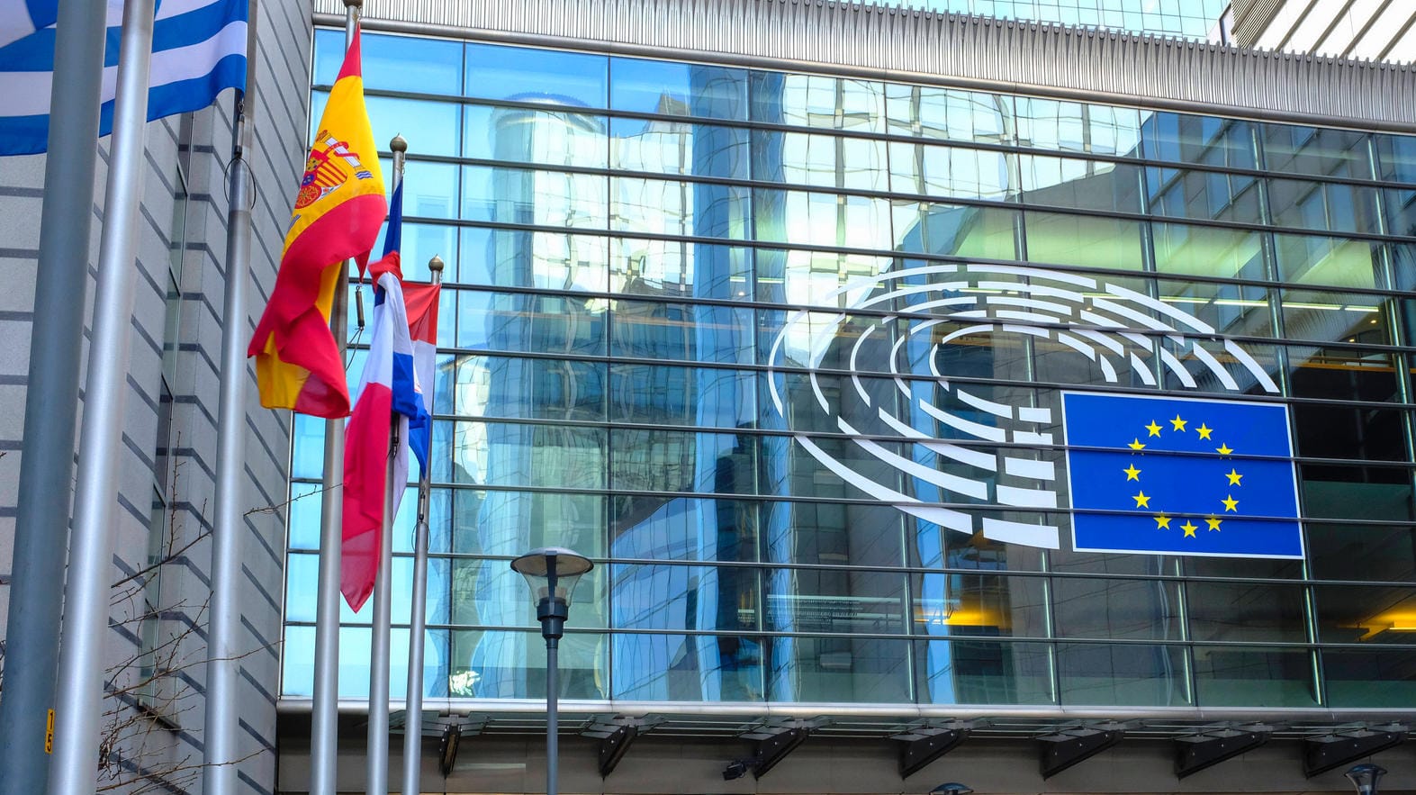 EU-Parlament in Brüssel: Die Abgeordneten billigten heute den Haushalt für die nächsten Jahre (Symbolbild).