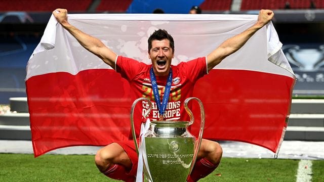 Krönt sich Robert Lewandowski nach dem Triple mit Bayern noch mit dem Titel des Weltfußballers?. Krönt sich Robert Lewandowski nach dem Triple mit Bayern noch mit dem Titel des Weltfußballers?.