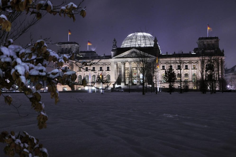 Das Café am Rande der Welt: Deutscher Reichstag in Berlin. (Symbolbild)