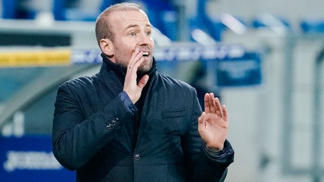 Hatte in seinem Kader zahlreiche Corona-Fälle: Hoffenheim-Coach Sebastian Hoeneß. Hatte in seinem Kader zahlreiche Corona-Fälle: Hoffenheim-Coach Sebastian Hoeneß.