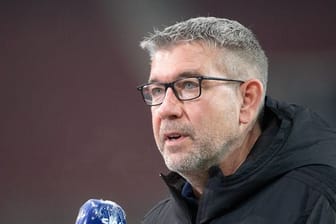 Union-Coach Urs Fischer gibt vor dem Spiel ein Interview