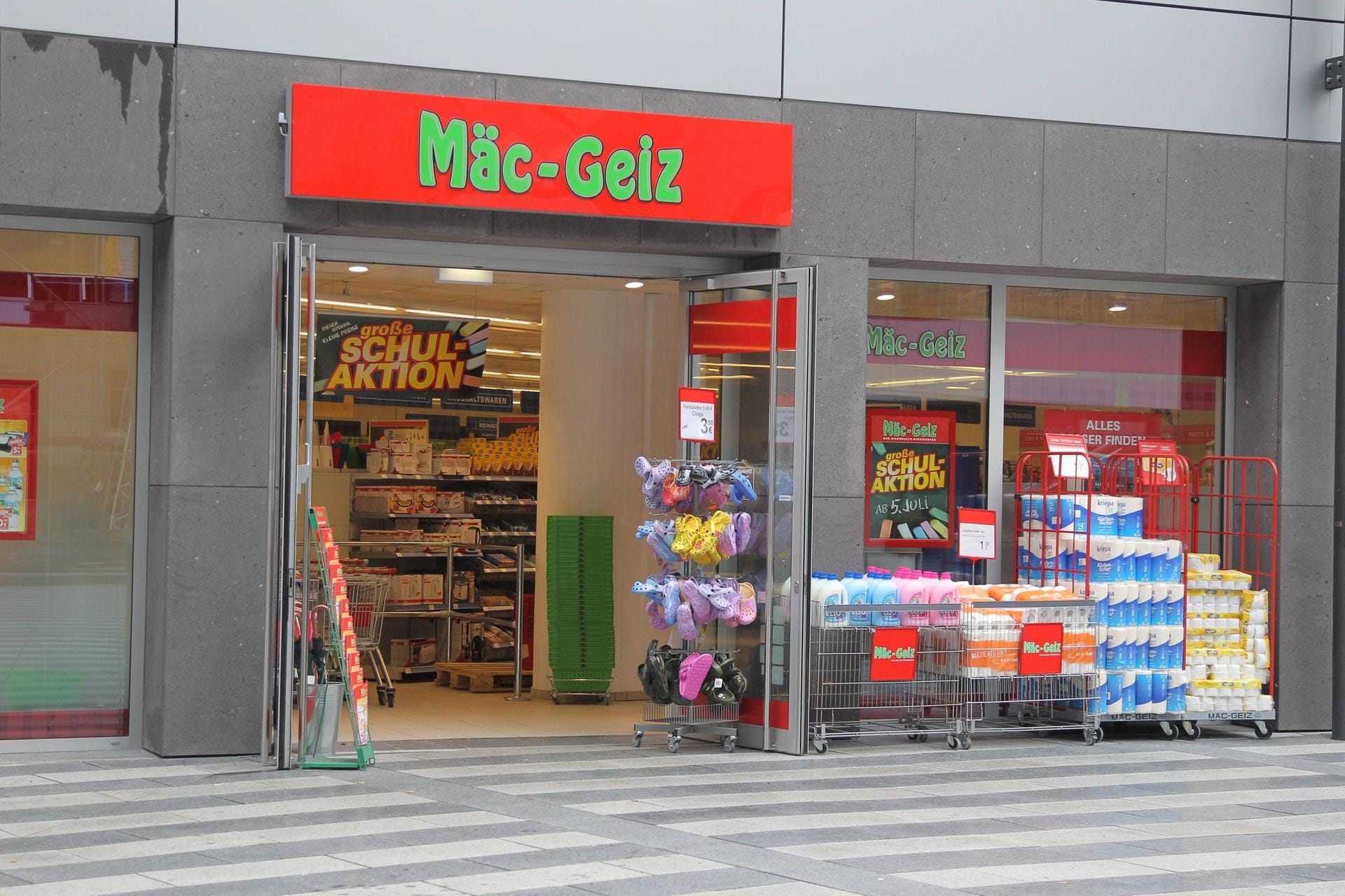 Filiale von Mäc-Geiz (Archivbild): Der Non-Food-Discounter hält seine Geschäfte im Lockdown offen.