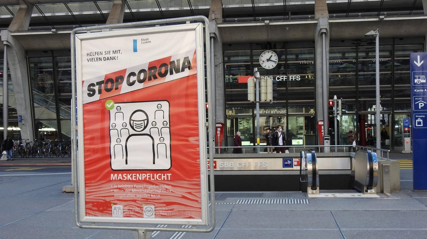 "Stop Corona": Frauen, die Corona heißen, sehen in der Pandemie überall ihren Vornamen.