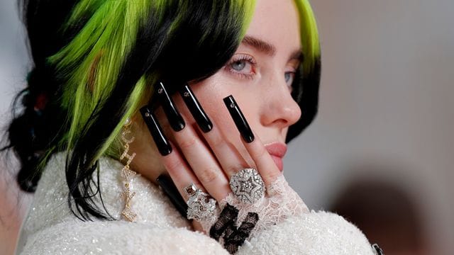 Billie Eilish schrieb gemeinsam mit ihrem Bruder die Ballade "No Time To Die". Billie Eilish schrieb gemeinsam mit ihrem Bruder die Ballade "No Time To Die".