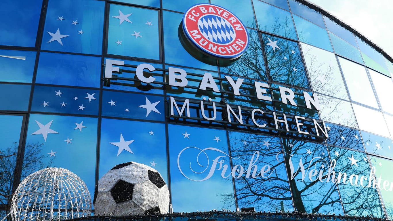 Geschäftsstelle des FC Bayern München: Den Rekordmeister trifft die Corona-Pandemie auch finanziell.