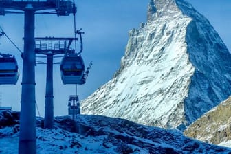 Viele Kantone in der Schweiz schließen wegen der Corona-Pandemie ihre Skigebiete.