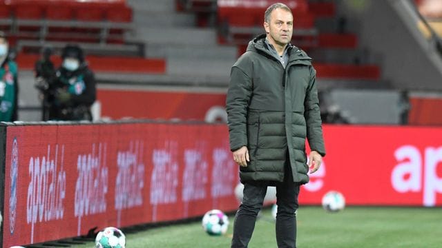 Bayern-Trainer Hansi Flick hatte Sané in der 32. Bayern-Trainer Hansi Flick hatte Sané in der 32.