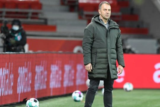 Bayern-Trainer Hansi Flick hatte Sané in der 32.