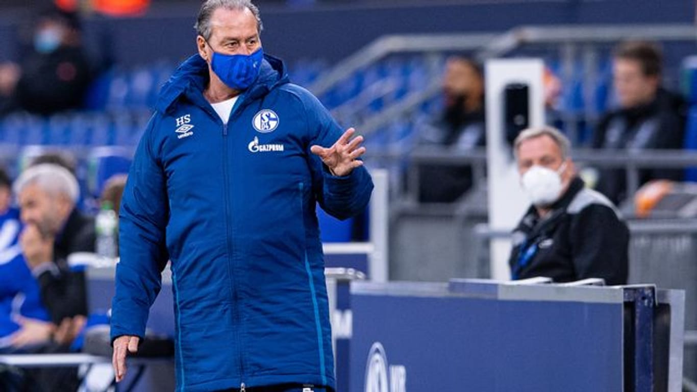 Konnte Schalke auch nicht den lang ersehnten Sieg bescheren: Interims-Coach Huub Stevens.