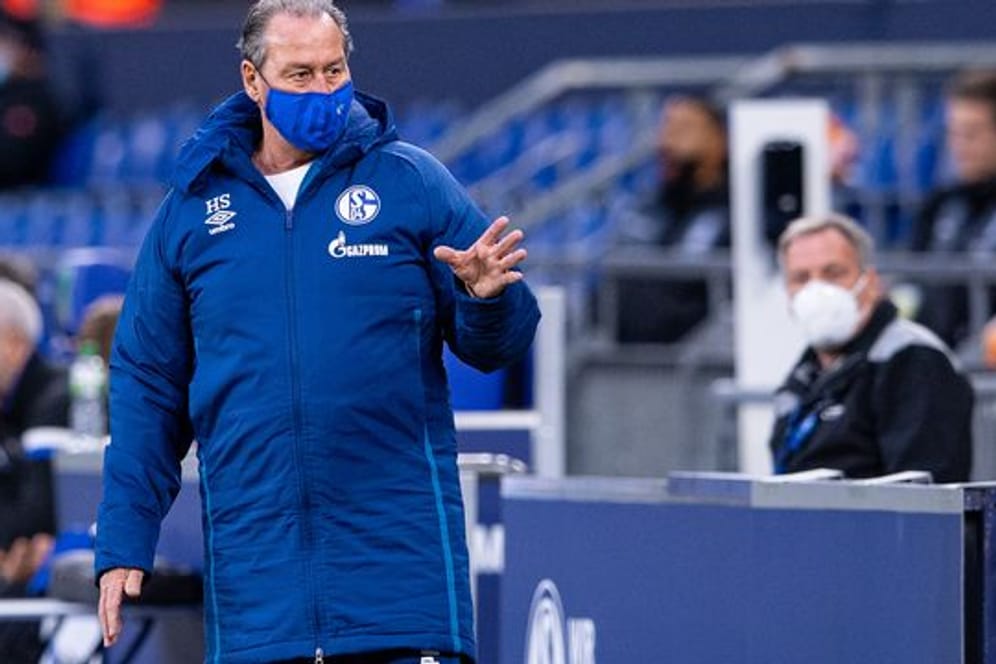 Konnte Schalke auch nicht den lang ersehnten Sieg bescheren: Interims-Coach Huub Stevens.