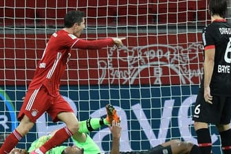 Zeigt sich auch müde treffsicher: Bayern-Torjäger Robert Lewandowski.