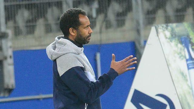 Hamburgs Trainer Daniel Thioune
