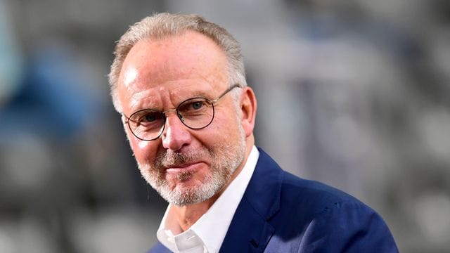 Traut Bayern-Torjäger Robert Lewandowski den "ewigen" Tore-Rekord zu: Karl-Heinz Rummenigge. Traut Bayern-Torjäger Robert Lewandowski den "ewigen" Tore-Rekord zu: Karl-Heinz Rummenigge.