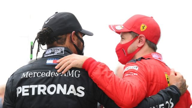 Rivalen, aber auch Freunde: Lewis Hamilton (l) und Sebastian Vettel.