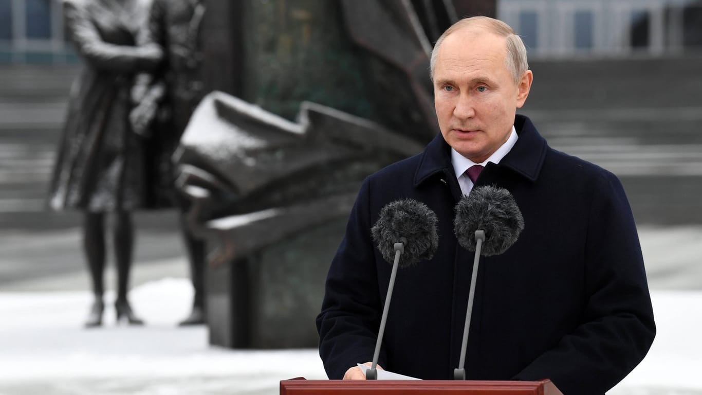Wladimir Putin: Russlands Regierungschef hielt eine Ansprache zum 100-jährigen Bestehen der Auslandsspionage.