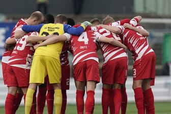 Die Würzburger Kickers mussten trotz einiger Quarantäne-Fälle bei Darmstadt 98 antreten.