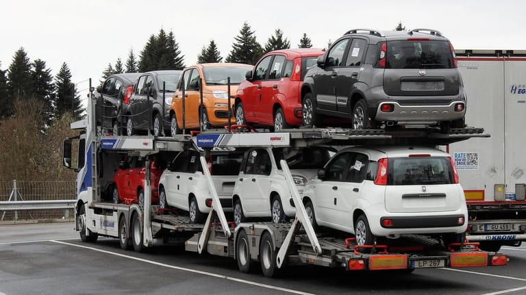 Fiat-Transport (Symbolbild): Ein neuer Mega-Autokonzern entsteht.