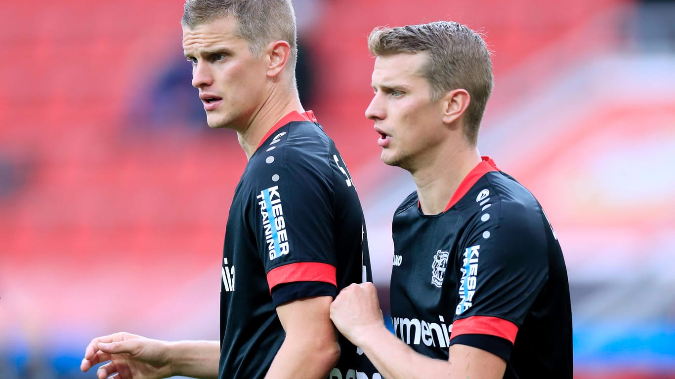 Verlassen Leverkusen und die Bundesliga: Lars und Sven Bender.