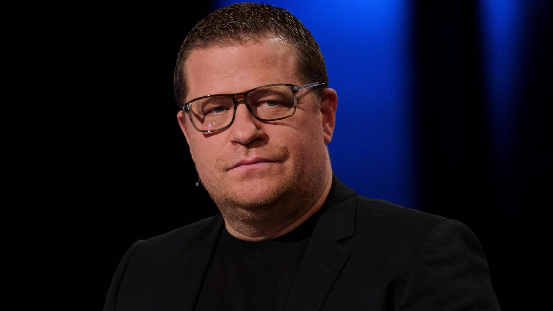 Max Eberl: Gladbachs Manager wird im Jahr 2021 seinem Klub einen Monat lang fehlen. Max Eberl: Gladbachs Manager wird im Jahr 2021 seinem Klub einen Monat lang fehlen.